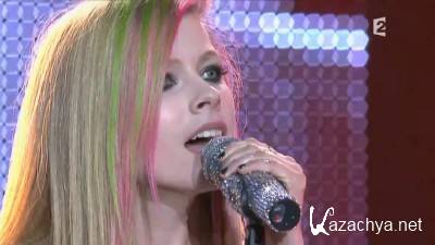 Avril Lavigne - What The Hell (Les Victoires de la Musique Live) (2011)