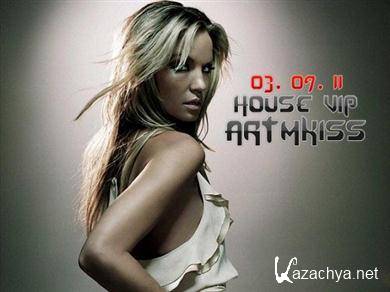 VA - House Vip (03.09.2011).MP3