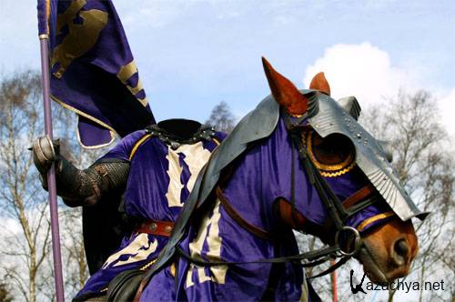  Шаблон для фотомонтажа - Рыцарь с флагом на коне 