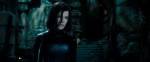  :  / Underworld: Awakening (2012/DVDRip/1400Mb/700Mb)