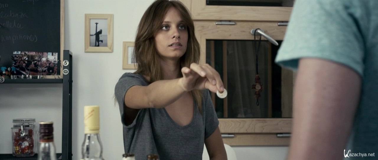 пришелец из космоса 2011. пришелец из космоса фильм 2011 постер. фильмы фантастика и любовь. пришелец из космоса фильм 2011 кадры. мишель хеннер фото и фильмы.