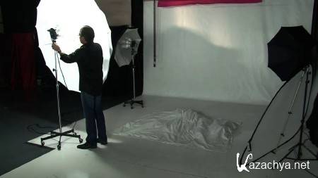 Studio Photography Techniques Using Constant Lighting / Kelby Training
